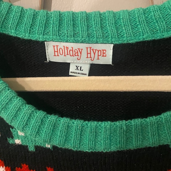 Holiday Hype" T-Rex sparkling dinosaur ugly Christmas sweater. Size XL - Picture 6 of 9